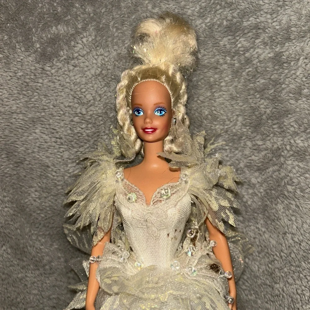 Vintage 1991 MATTEL Swan Lake Queen ODETTE Ballet Music Box BARBIE E2‎